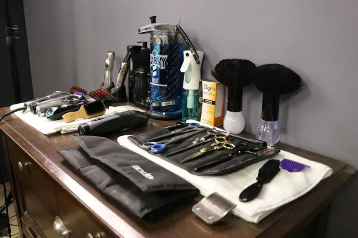 Dapper Barbershop & Shave Parlor Picture 1