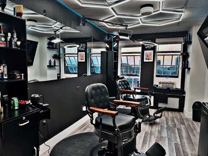 Floor Money Gentlemens Grooming Picture 4