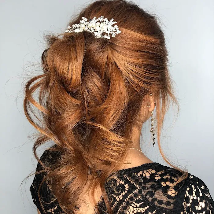 Mane Refinery Salon Picture 2