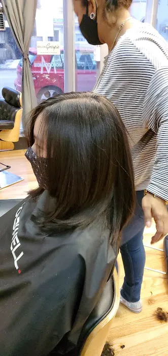 Orlando's Hair Studio Picture 1