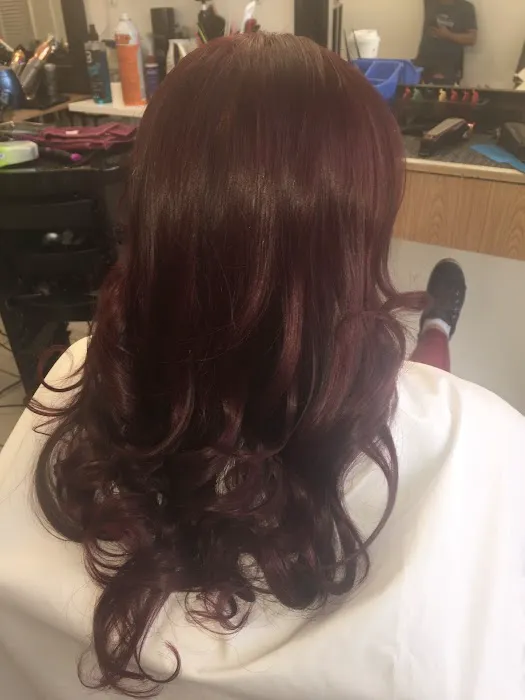 Victoria's Hair Salon Picture 3