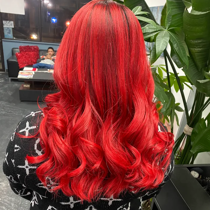 THE ROOM HAIR STUDIO Picture 6