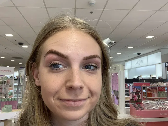 Benefit Cosmetics BrowBar Picture 5