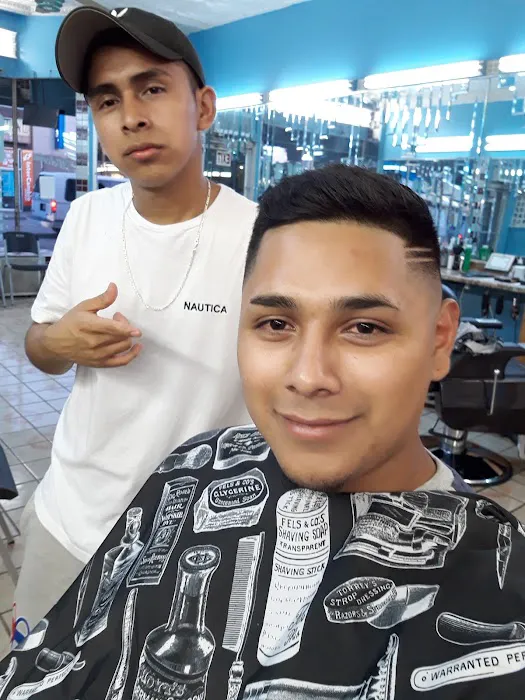 Primos Barber Shop & Beauty Salon Picture 5