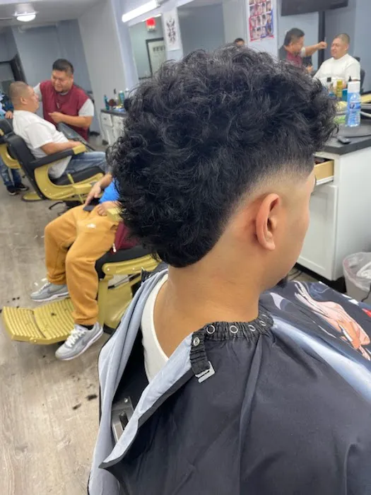 Gonzalez Barber Shop Picture 8