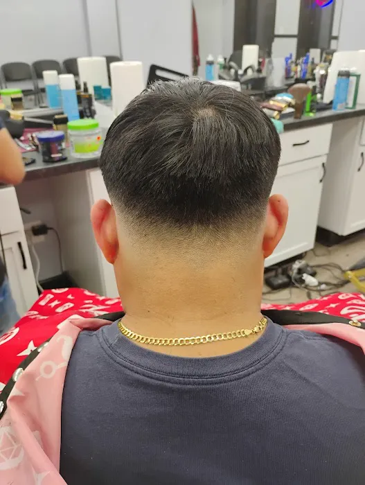 Gonzalez Barber Shop Picture 9