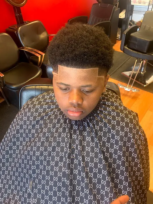 Oak Park Barber Salon Picture 7