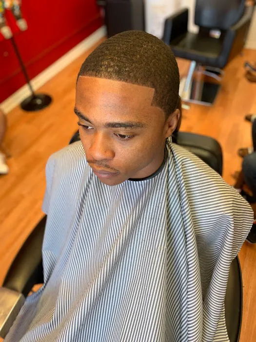 Oak Park Barber Salon Picture 5