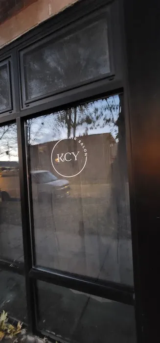 KCY Hair Salon Picture 3