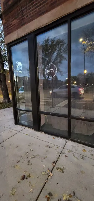 KCY Hair Salon Picture 8