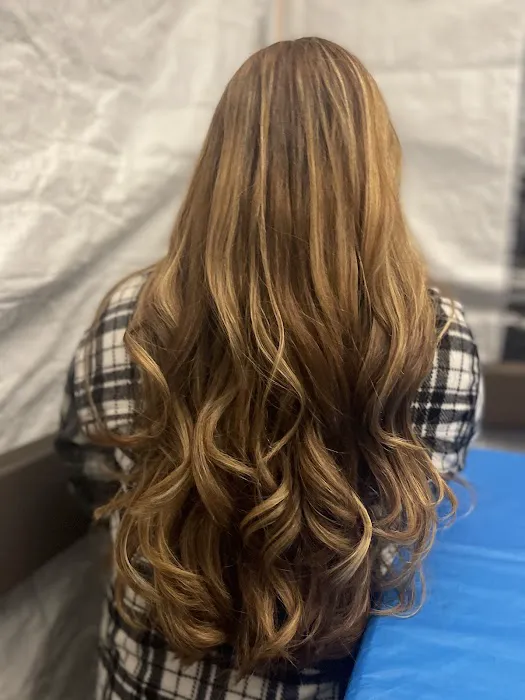 KCY Hair Salon Picture 6