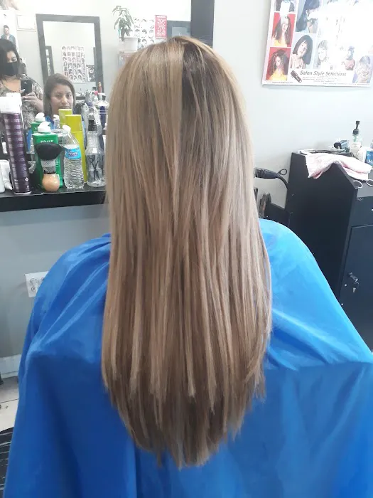 Galapagos Family Hair Cut Picture 3