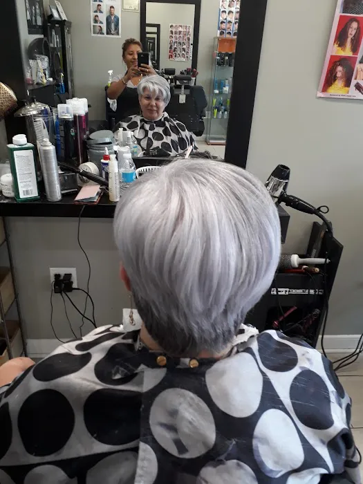 Galapagos Family Hair Cut Picture 1