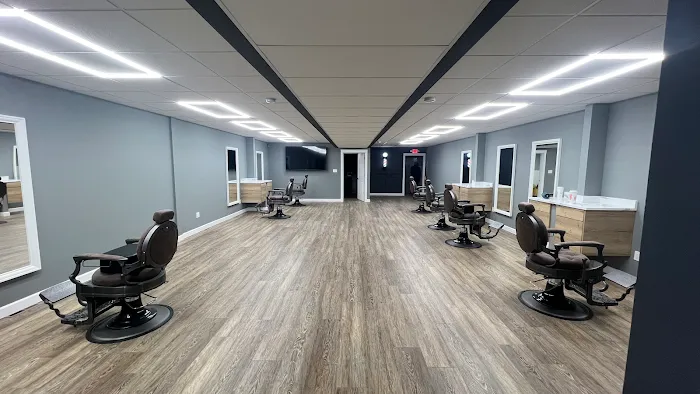 BR Barber Lounge No. 3 Picture 6
