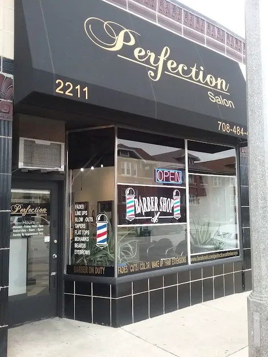 Fernando's Hair Studio/ Perfection Salon Picture 1