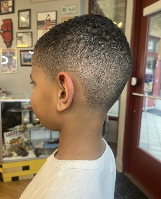 Magos Styling Cave — Barbershop Picture 1