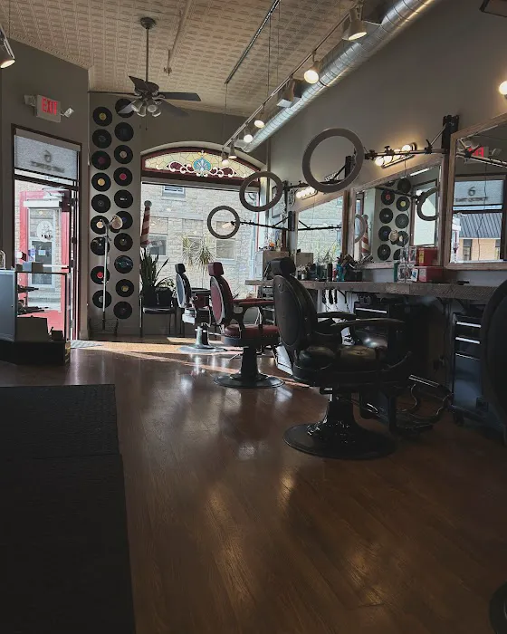 Magos Styling Cave — Barbershop Picture 8