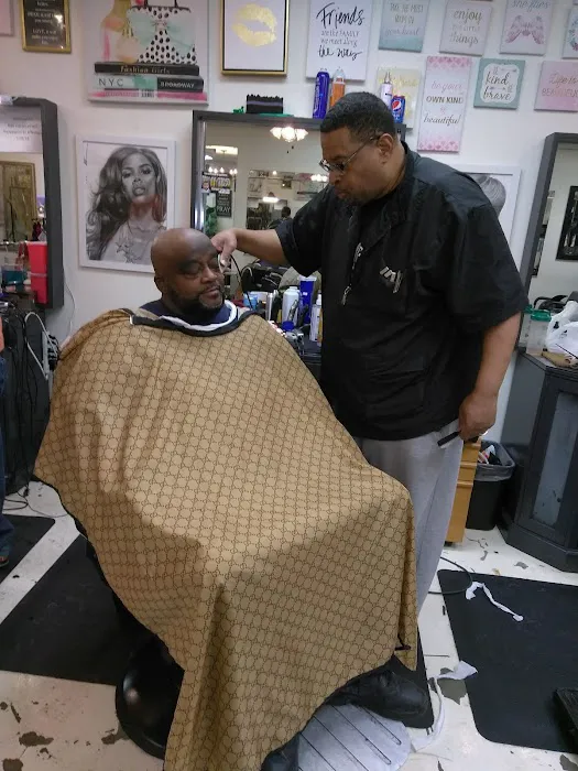 Exalted Salon Picture 7