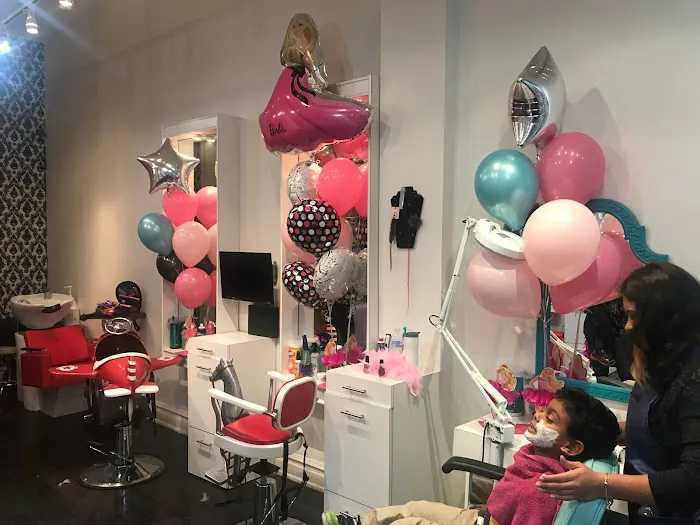 Lilies & Spikes Kids & Teens Hair Salon & Spa Picture 5