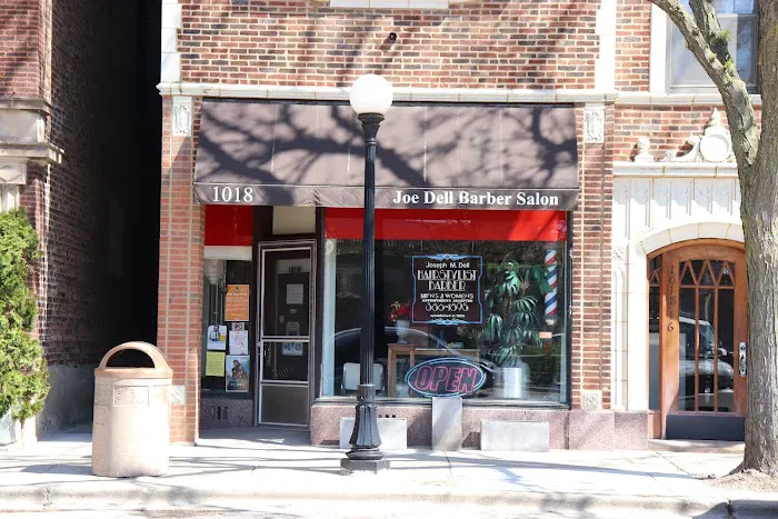 Oak Park Barbers Picture 4