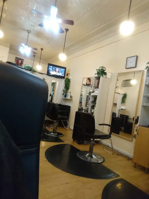 Sizzo’s Hair Designs Picture 3
