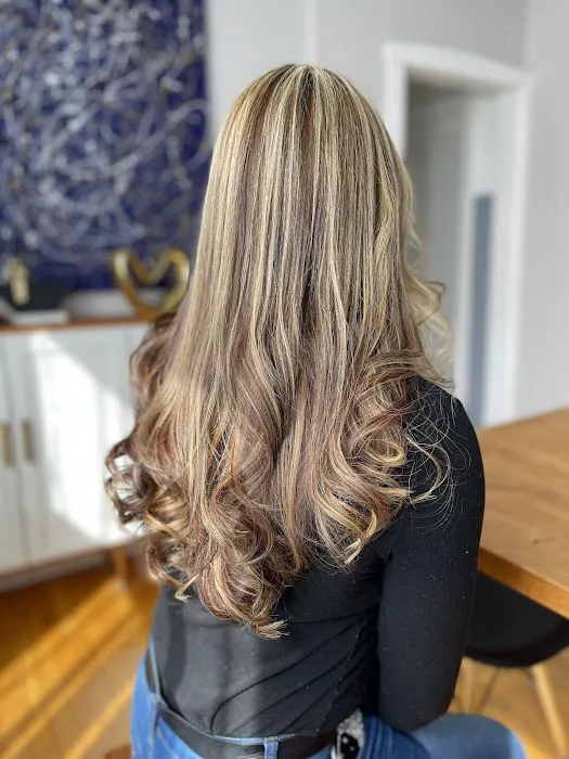 Johnny & Rosa's Hair Salon Picture 5