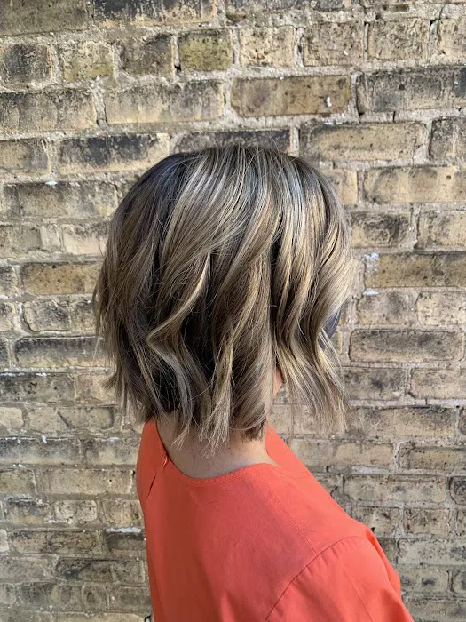 Hare&Co Salon Picture 1