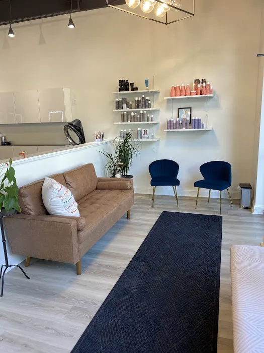 Hare&Co Salon Picture 2