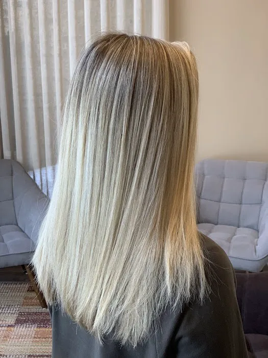 Hare&Co Salon Picture 6