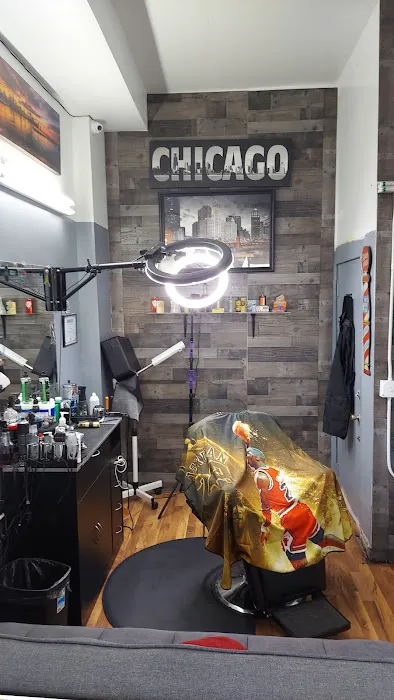 Premier BarberShop Picture 7