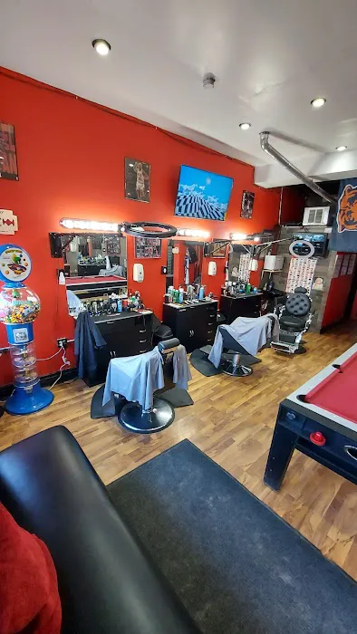 Premier BarberShop Picture 6