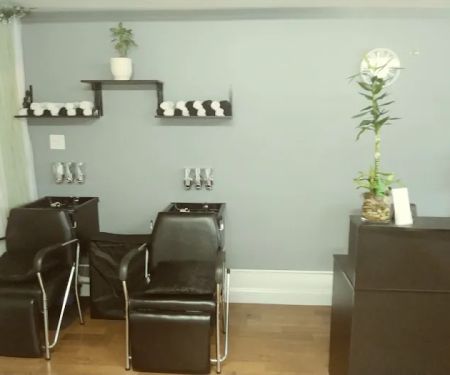 V-La Salon