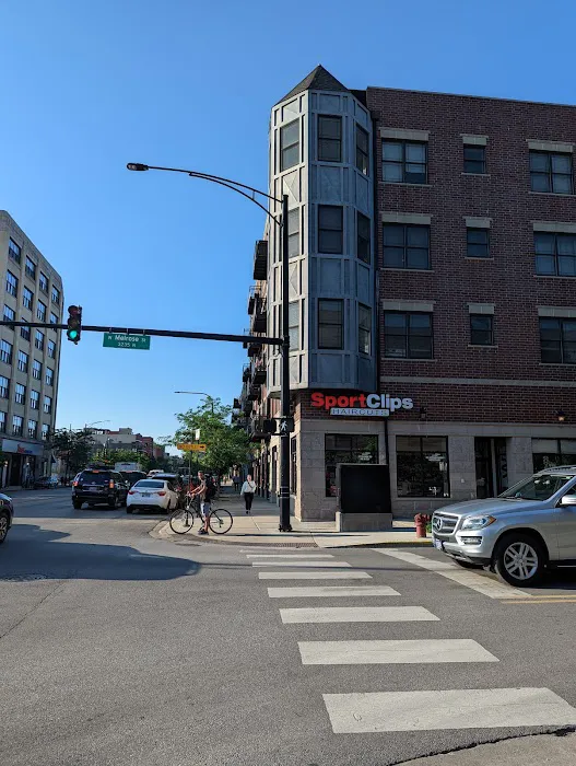 Sport Clips Haircuts of Chicago - West Lakeview Picture 7