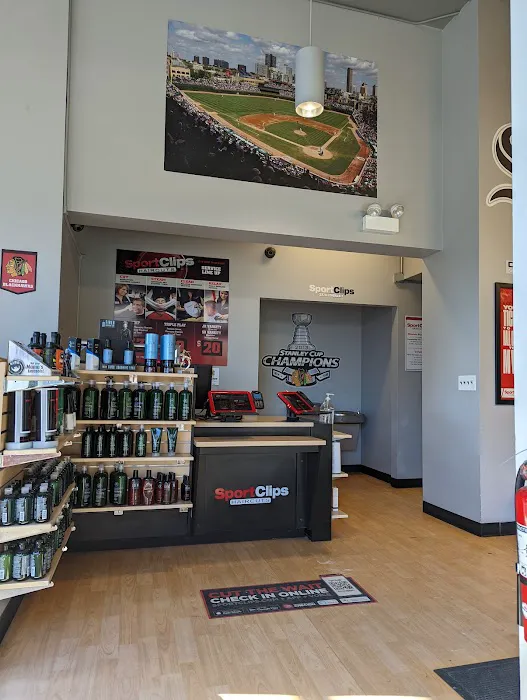 Sport Clips Haircuts of Chicago - West Lakeview Picture 10