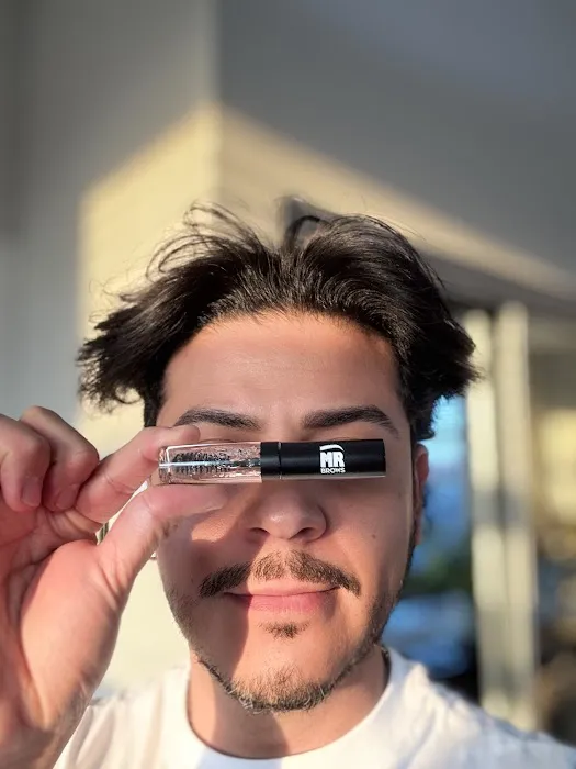 MR. Brows Picture 4