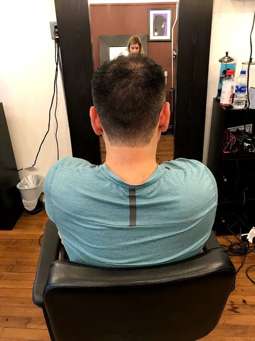 Keri The Lady Barber Picture 7