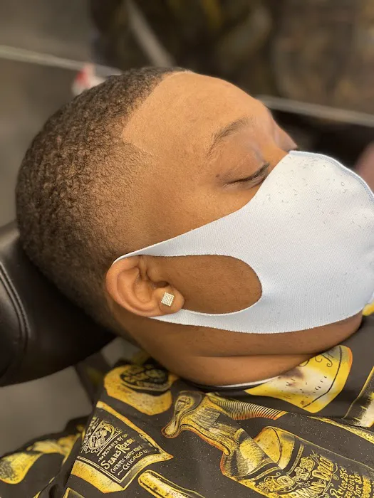 Lady Barber Chicago (l.e.x grooming) Picture 7