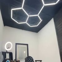 YOGI’s BARBERSHOP ico
