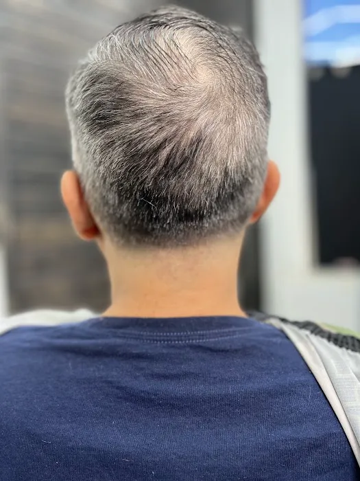 YOGI’s BARBERSHOP Picture 6