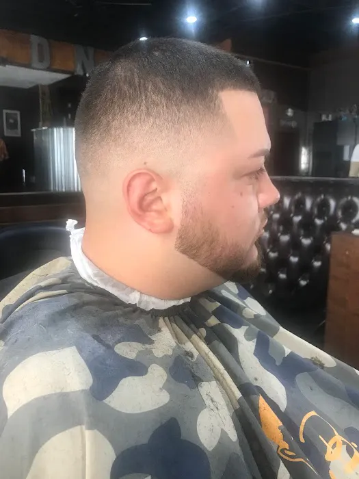 Traditions Barber Parlor Picture 3
