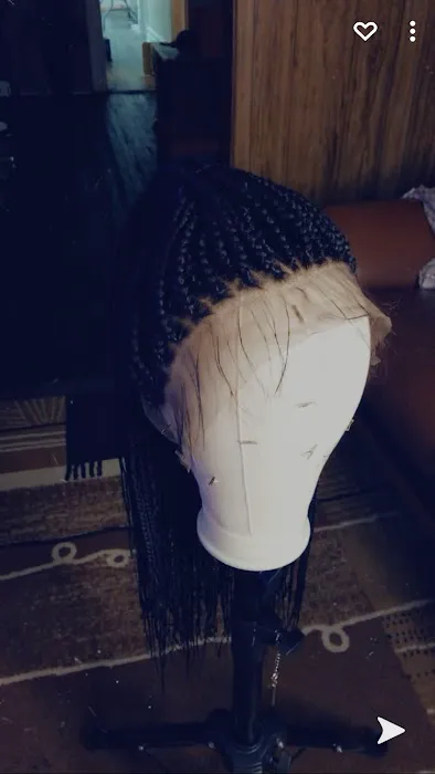 Tieisha braids Picture 2