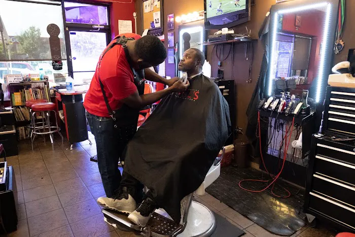 Powell's Barber Shop Chicago Picture 8