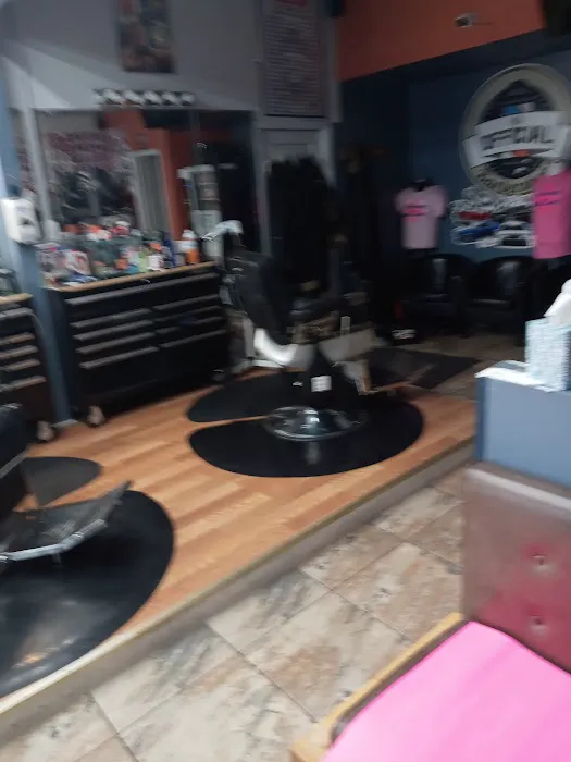 It's Official Barber Shop Picture 1