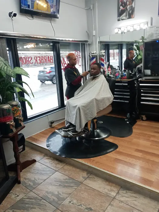 It's Official Barber Shop Picture 2