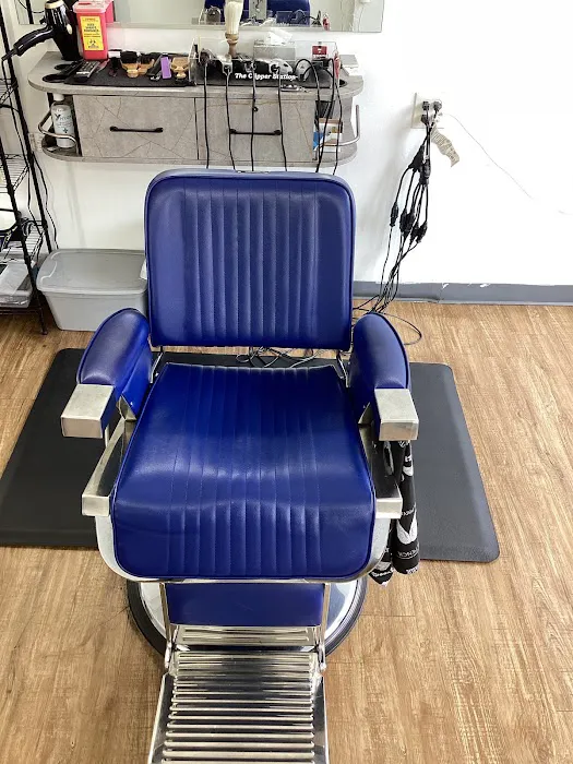 Legends 223 Barber Shop Picture 4