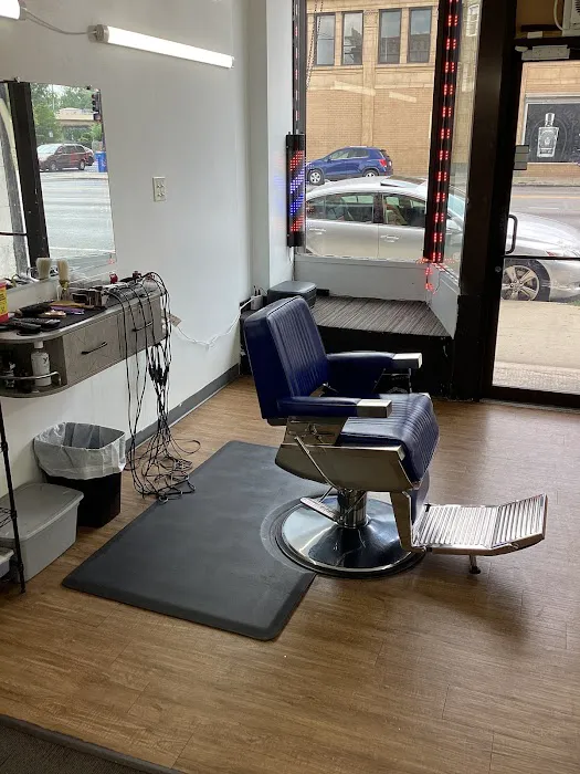 Legends 223 Barber Shop Picture 3