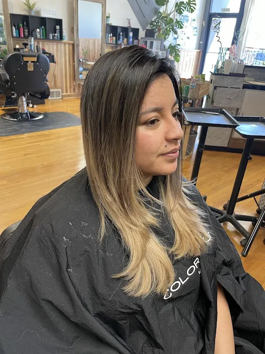 Garista's Pink And Blue Hair Studio Picture 9