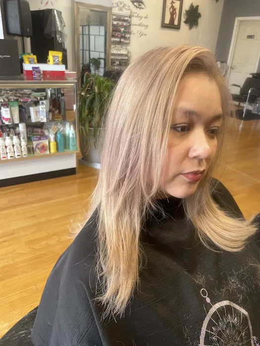 Garista's Pink And Blue Hair Studio Picture 10