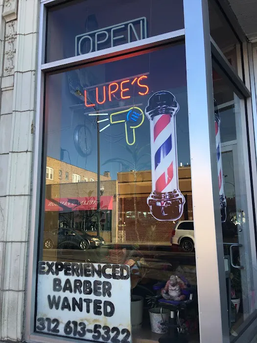Lupe Y A. Unisex Picture 4