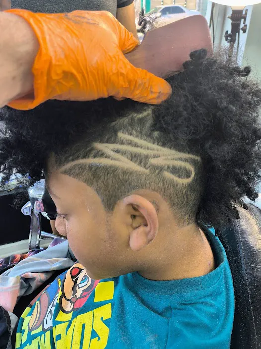 Geffrey’s barbershop Picture 7